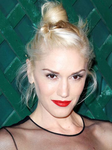 Gwen Stefani's flirty topknot