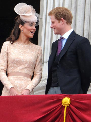 Kate Middleton's so smart to team up with super-sexy Prince Harry