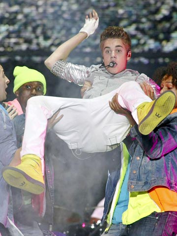 Justin Bieber |Celebrity Spy | New | Pictures | Photos | Celebrity News