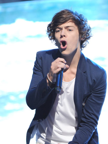 One Direction star Harry Styles and cougar ex Caroline Flack to rekindle relationship?