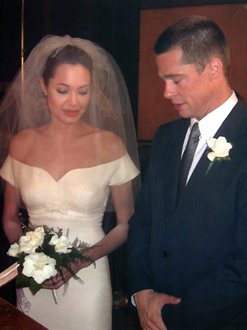 Brad Pitt and Angelina Jolie plan to invite Kate Middleton and Prince William to their wedding in France 