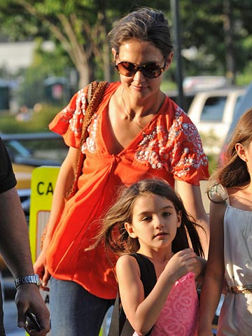 TOMKAT DIVORCE Katie Holmes and Tom Cruise manage to complete Suri handover without bumping into each other