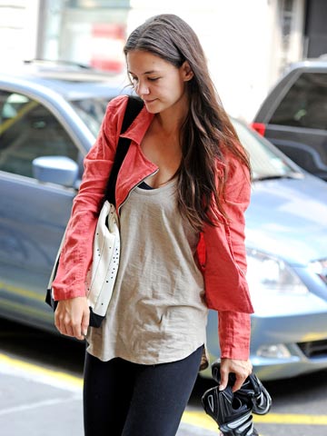 Katie Holmes | TomKat | New York | Pictures | pics | Photos | new | Celebrity News | Now magazine