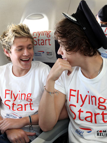OMG! One Direction's Harry Styles posts topless Niall Horan nipple picture on Twitter