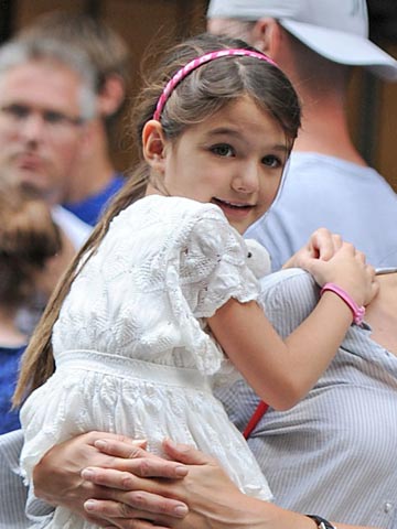 Tom Cruise and Katie Holmes' daughter Suri Cruise to launch fashion line?!