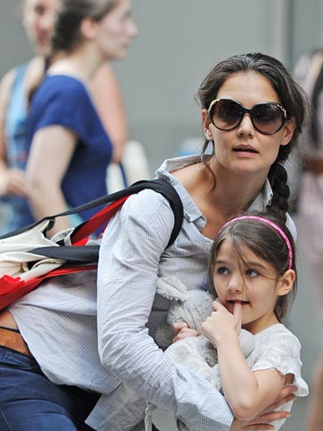 Katie Holmes and Suri Cruise | New York | Pictures | Photos | new | Celebrity News