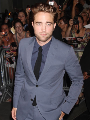 Robert Pattinson gets steamy as new Dior Homme man 