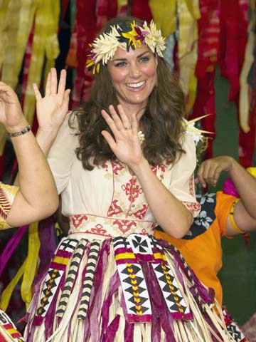 Say aloha to Kate Middleton's hula hair