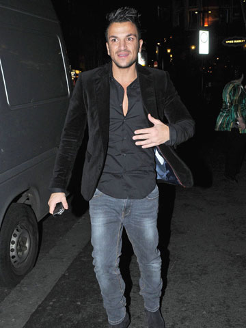 Peter Andre enjoys night out in London with TOWIE cast