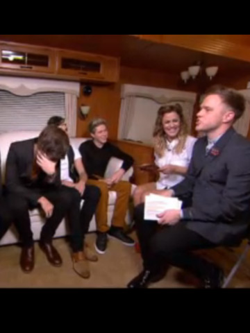 Harry Styles is still obsessed with Caroline Flack and I have the proof 
