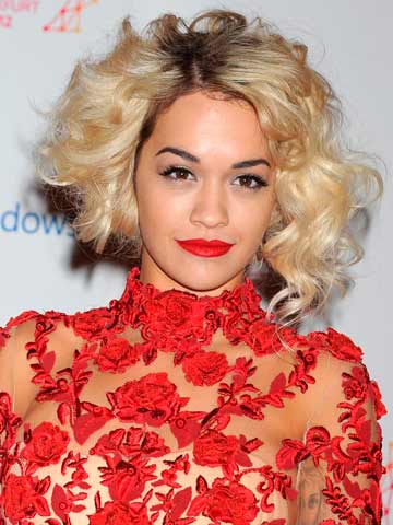 Top 10 celebrity lips - nude vs red Top 10 celebrity lips - nude vs red