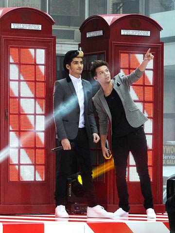 This weekend Zayn and Louis from One Direction went bonkers on Twitter, and I love it - now they're even having a pop at X Factor's Christopher Maloney