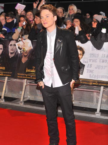 Conor Maynard: The Twilight Saga: Breaking Dawn - Part 2 is insane - watch it! 