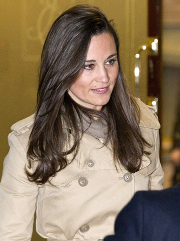 Pippa Middleton 'aggressively snogs' new boyfriend Nico Jackson on skiing trip