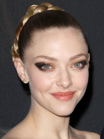 Amanda Seyfried's sexy premiere plait