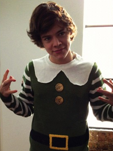 Cute! One Direction's Harry Styles wears elf costume after partying with students in Sheffield