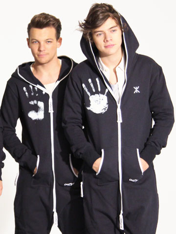 SEE VIDEO Want to get One Piece of One Direction's Harry Styles and Zayn Malik? Grab a onesie