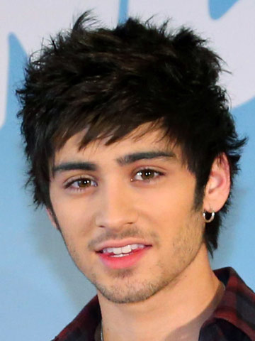 One Direction's Zayn Malik snapped hand-in-hand with girlfriend Perrie Edwards in romantic Verona