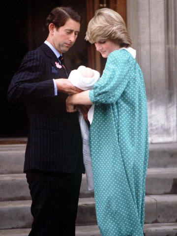 Royal baby pictures! Look how cute Prince William was...