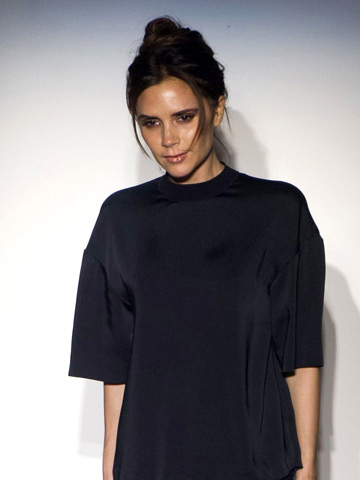 OMG! Victoria Beckham shows off hair without extensions