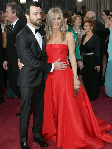 Jennifer Aniston stressed about not having her 'fragile' mum at wedding to Justin Theroux