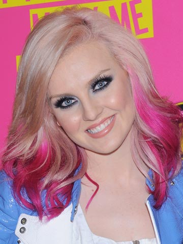 Little Mix's Perrie Edwards buys cool monochrome vintage shoes in America 