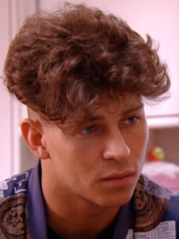 Essex pupils banned from copying TOWIE star Joey Essex's crazy hair