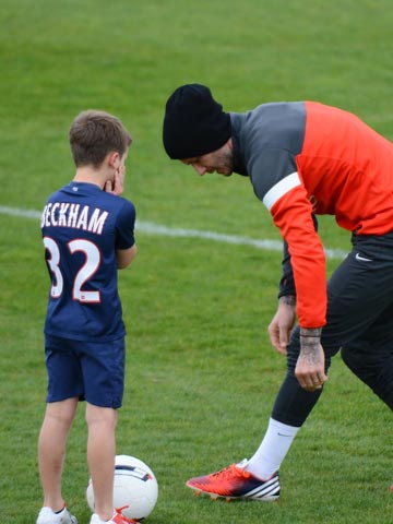 David Beckham trains for Paris Saint-Germain football team with sons Brooklyn, Romeo and Cruz 