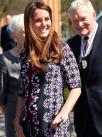 Pregnant Kate Middleton finally gets her bump out and I know where to get the perfect lookalike dresses!