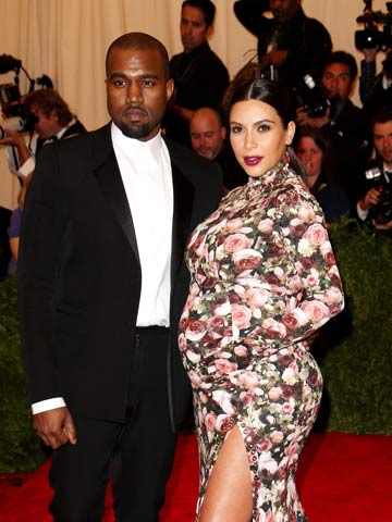 OMG! Pregnant Kim Kardashian argues with Kanye West about where to raise their baby?