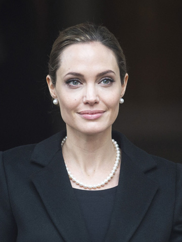 Will Angelina Jolie delay surgery to have more children?