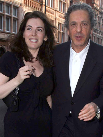 Why Nigella Lawson should not be blamed for husband Charles Saatchi's behaviour