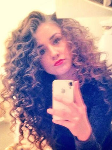 Fans think Brooke Vincent looks like Beyonce Knowles with HUGE curly hair in sexy dancing Twitter picture Fans think Brooke Vincent looks like Beyonce Knowles with HUGE curly hair in sexy dancing Twitter picture