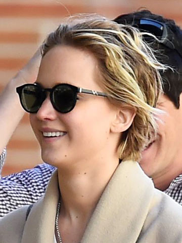 Wow, Nicholas Hoult! Jennifer Lawrence swaps pixie cut for new blonde bob Wow, Nicholas Hoult! Jennifer Lawrence swaps pixie cut for new blonde bob