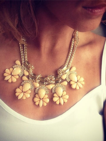 Geordie Shore's Vicky Pattison wears pretty flower necklace and dreams of Paris with James Morgan Geordie Shore's Vicky Pattison wears pretty flower necklace and dreams of Paris with James Morgan