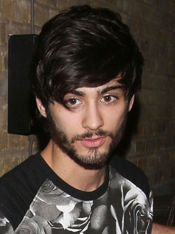 Lucky Perrie Edwards! Zayn Malik debuts hot new flat hair and side fringe at Chiltern Firehouse Lucky Perrie Edwards! Zayn Malik debuts hot new flat hair and side fringe at Chiltern Firehouse