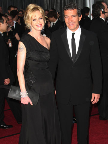 SHOCK SPLIT! Melanie Griffith files for divorce from Antonio Banderas ...