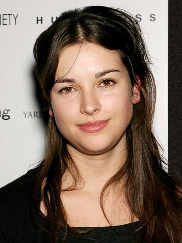 Next photo of Amelia Warner